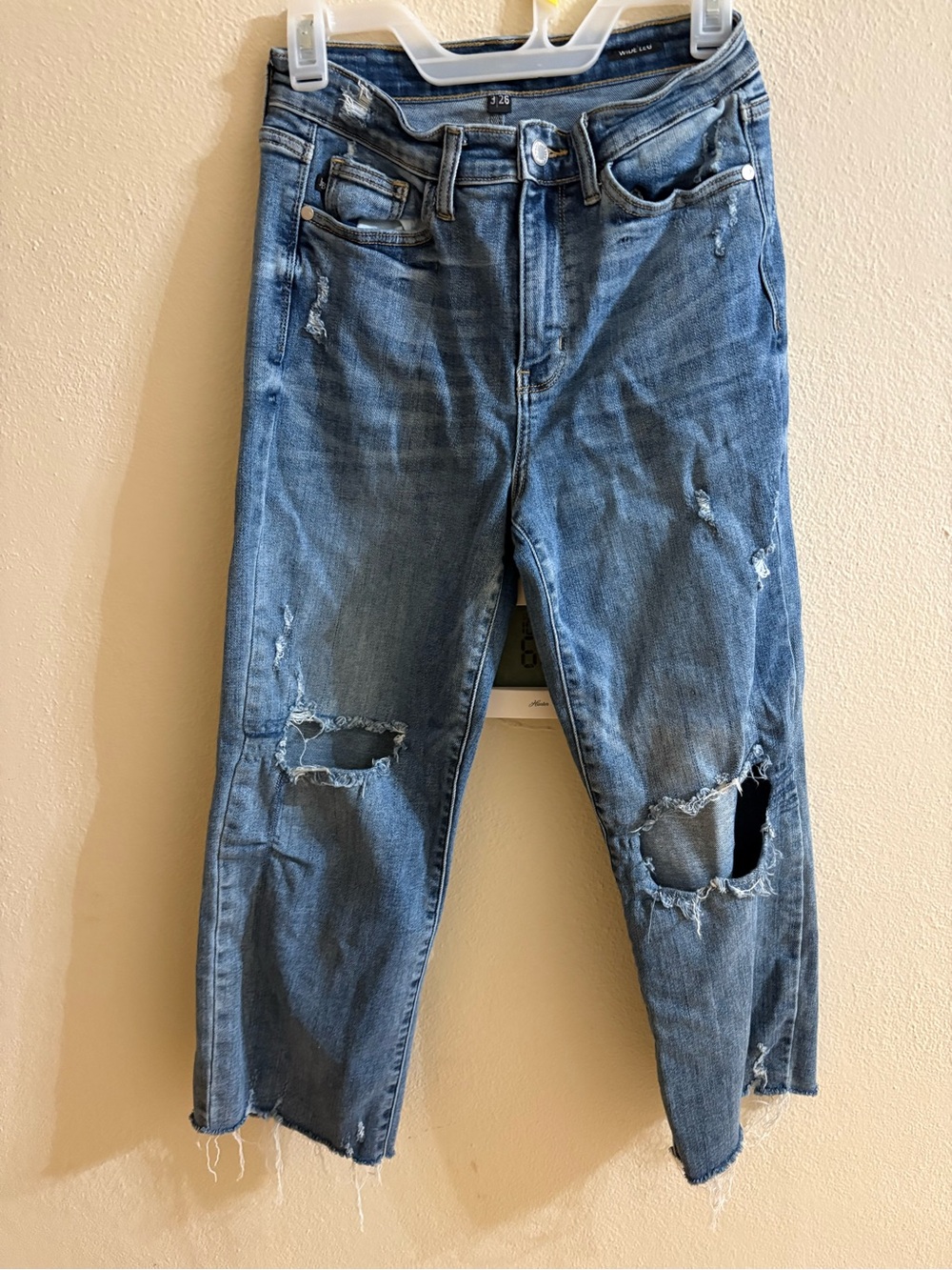 Judy Blue Size 3 or 26 Wide Leg Cropped Jeans